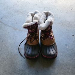 Girl Snow Boots Size 4