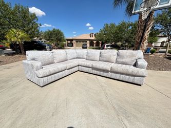 Sectional Couch - Free Delivery