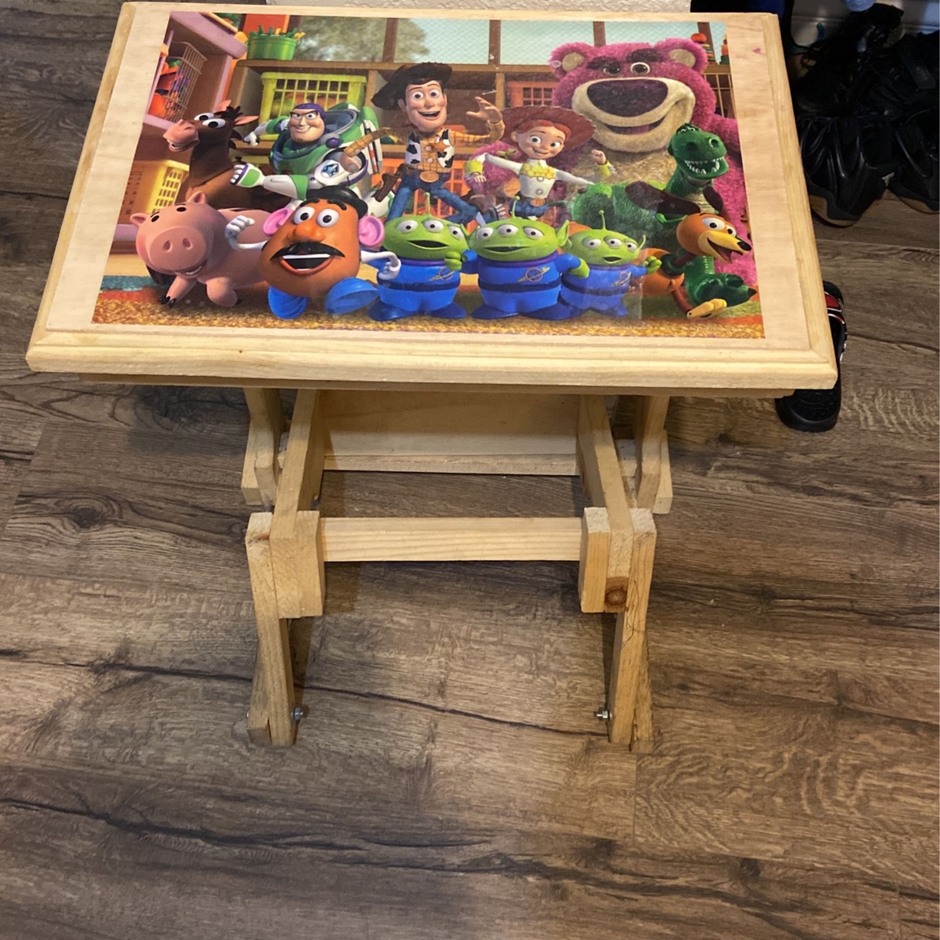Small Desk For Toddler
