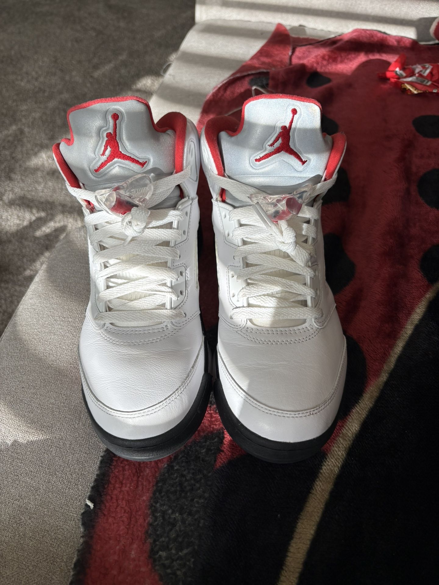 Jordan Fire Red Retro 5s