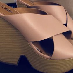 Shoedazzle Blush Wedges BRAND NEW