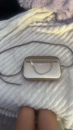 Brand New Michael Kors Jet Set Large Crossbody Bag