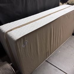 Slit Queen Foundation