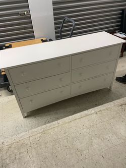 6 drawer white dresser