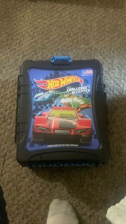 Hot Wheel Challenge Accepted Rolling Car Carry Case