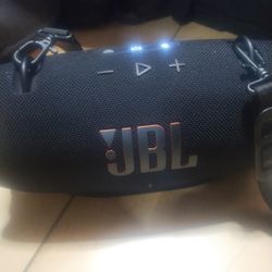 ~ JBL ~Extreme 4  Bluetooth Speaker