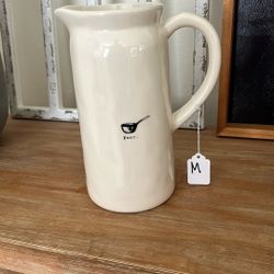 Rae Dunn Ceramic Pitcher/vase $8
