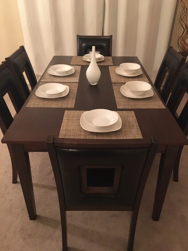 Solid wood dining set ( MOLLAI COLLECTION)
