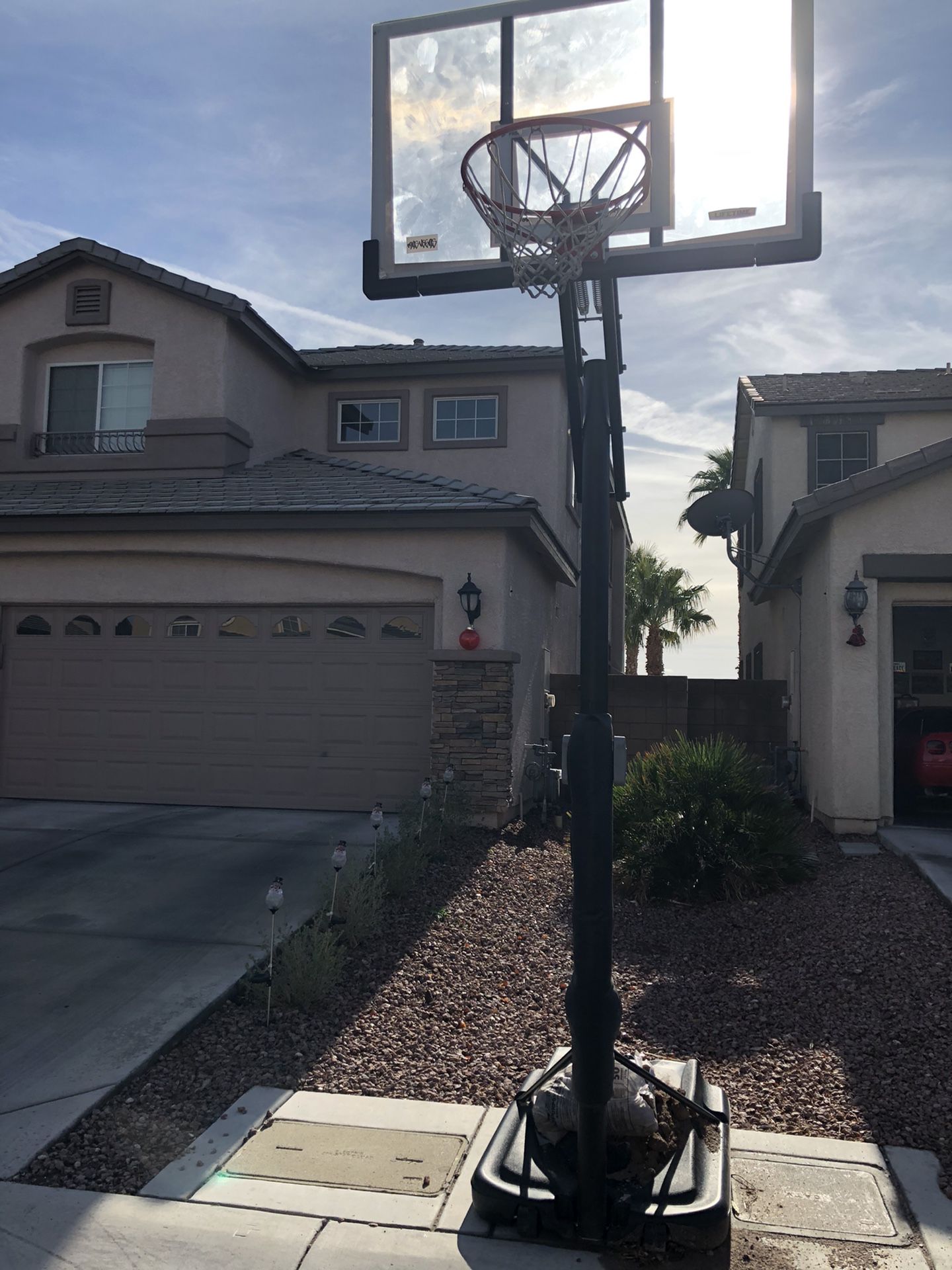 Adjustable basketball hoop 54”