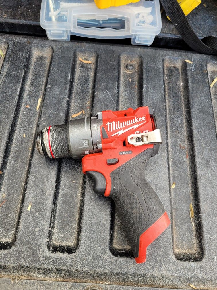 (Pending) Milwaukee M12 1/2" Hammer Drill