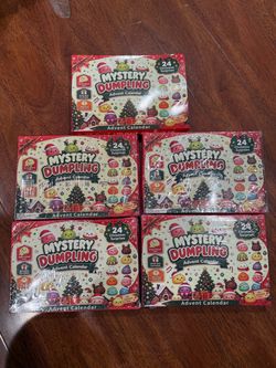 5-Pack: 2026 Christmas "Stress-Relief Squeeze Toy" Advent Calendar – A 24-Day Countdown of Surprises This 24-day surprise advent calendar contains 24 