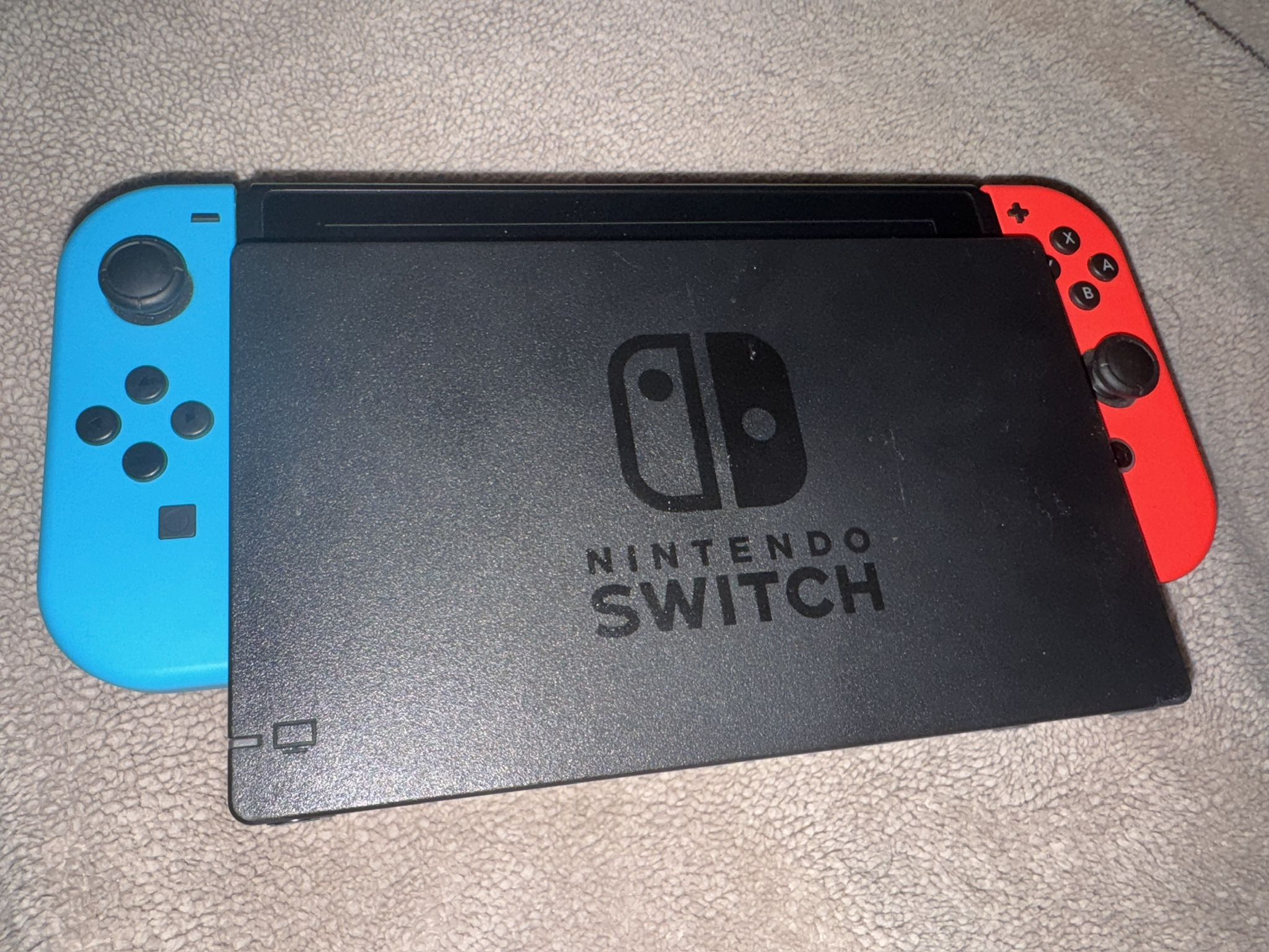 Nintendo Switch (like new)