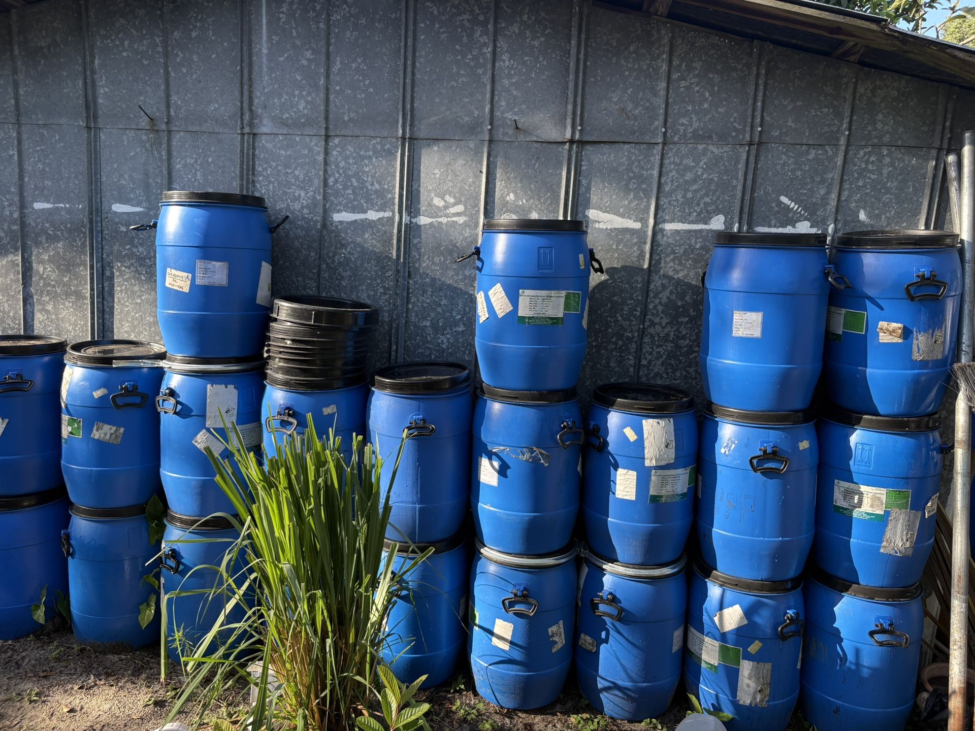 15 Gallon Containers/storage
