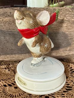 Vintage Otagirl Japan Ice Skating Mouse Music Box