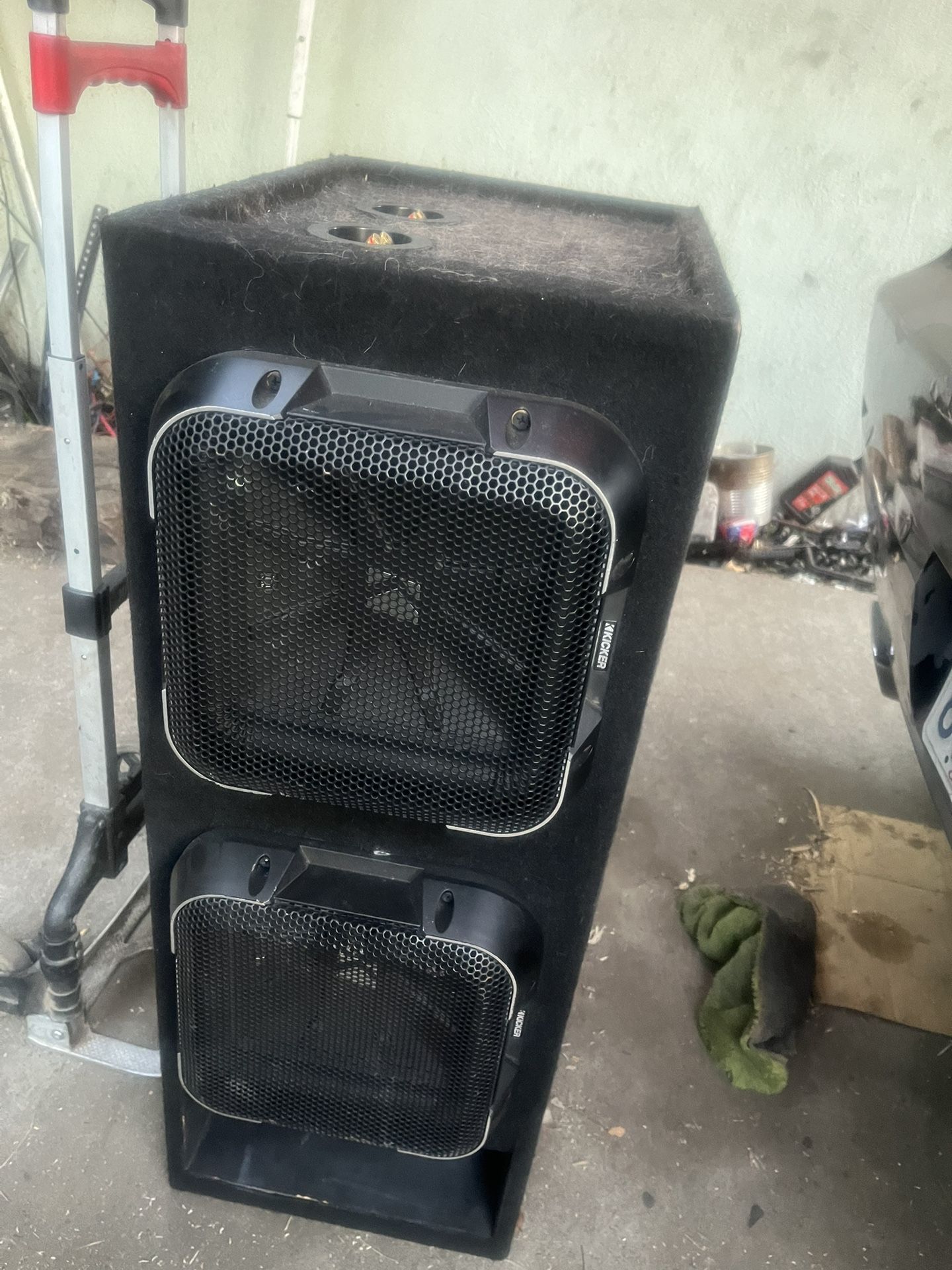 Kicker Speaker