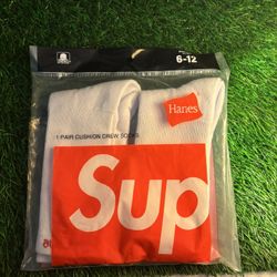 Supreme Socks