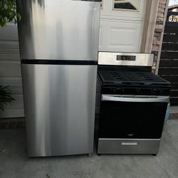 Apartment Size Refrigerator And Gas Stove One Year Old 
