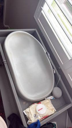 Bumbo changing pad.