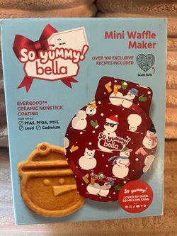 Snowman mini waffle maker