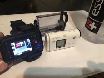 Sony HDR-AS200VB Action Camera with Live View Remote Wrist Strap