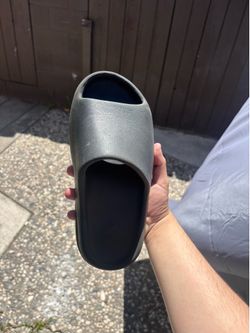 Yeezy slides black 8US  offers