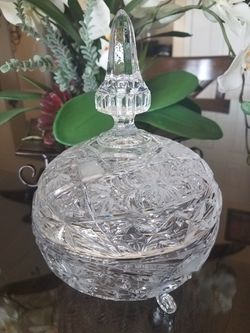 Crystal jar