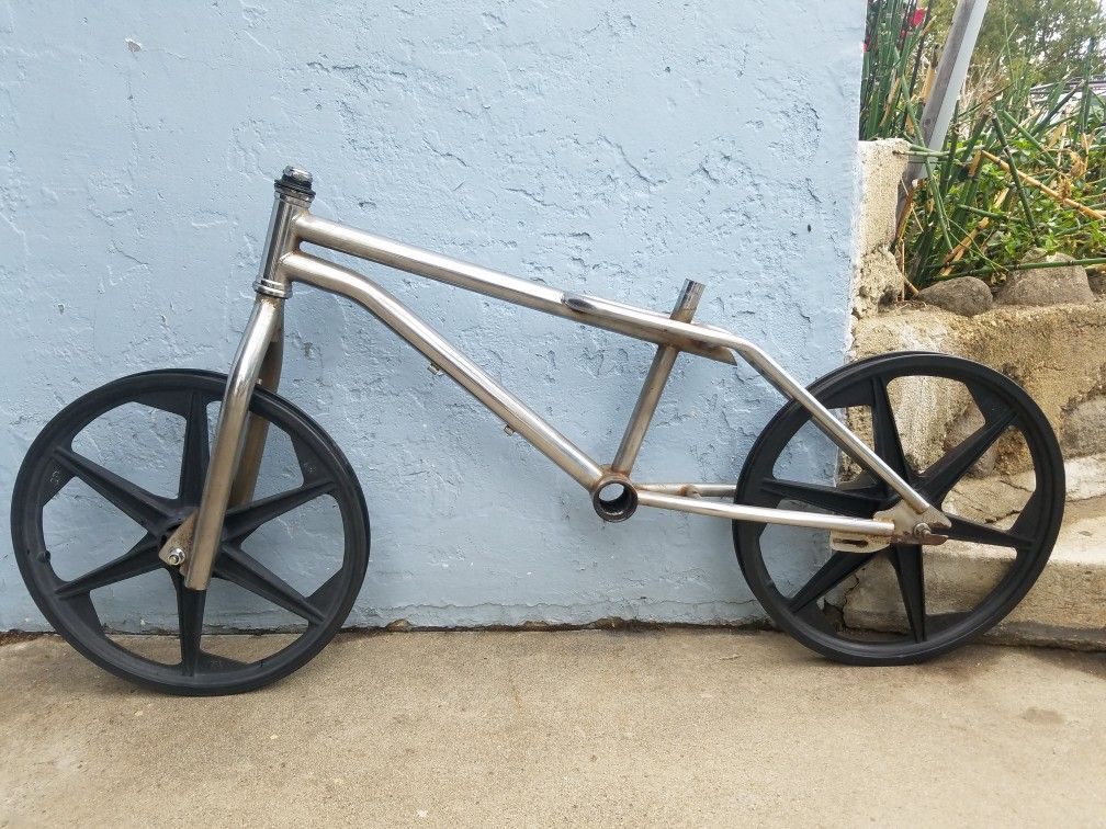 1988 GT Performer BMX Bike