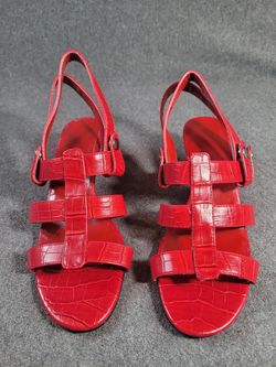 Dark Red Convertible Heels – Size 9 • Wear as Mules or Strappy Sandals