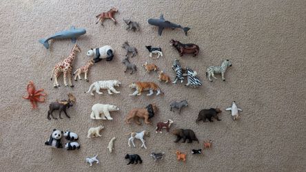 Mostly Schliech Selling a Set of Children's Animals