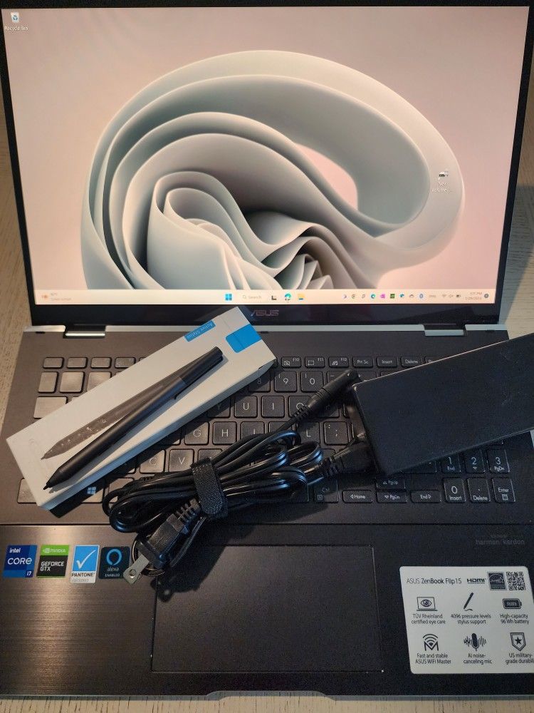 Asus ZenBook Flip 15.6 Q538EI 4K Touch Sc Intel i7 16GB Mem 1TB SSD