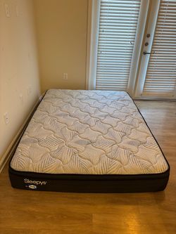 Queen size sleepys by Sealy mattress