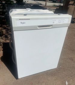 Whirlpool Built-In Dishwasher White works