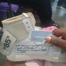 Off white nikes air jordan