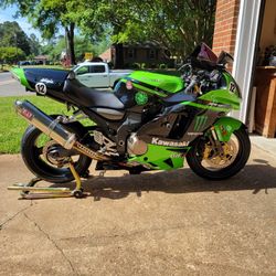 2005 ZX12R 