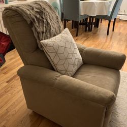 Recliner Chair
