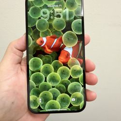 iPhone 14 Pro Max 256  GB  Amazing Condition!   Unlocked Use Any Carrier. (Read Description) Hablo Espanol.