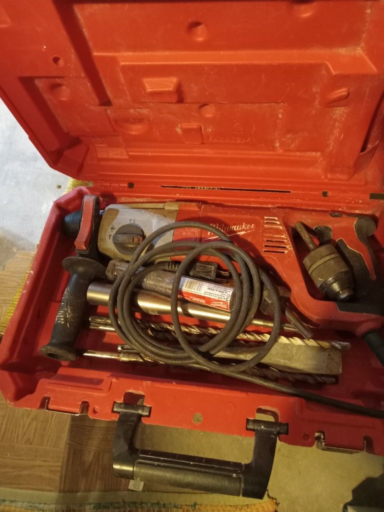 Milwaukee Hammer Drill 