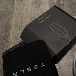 Tesla Mobile Charger 