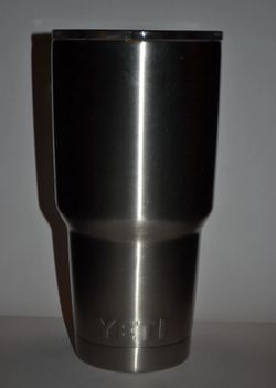 Yeti Rambler 30oz Tumbler Silver Stainless Steel with Lid