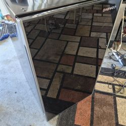 Small New Refrigerator Daewoo Frim 