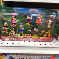 5-8 Mini Figures