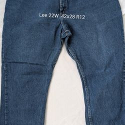 Womens Lee Riders Relaxed 22WP Petite 42x28 Denim Blue Jeans Pants 1575544 Cotton 100% 5 Pocket