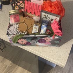 Mother’s Day basket for a grandma