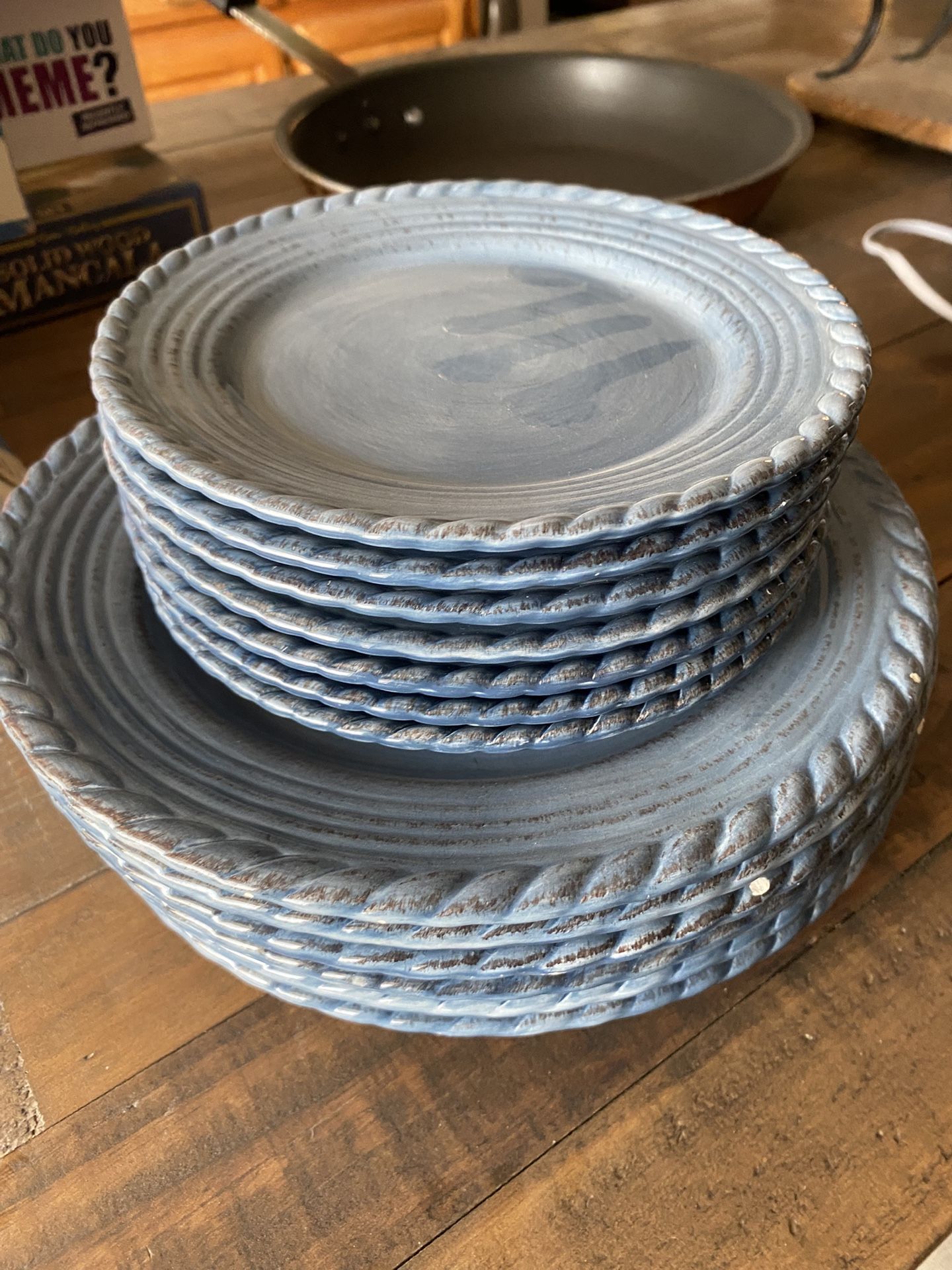 Blue plate set