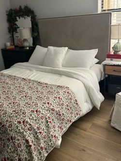 Nailhead Upholstered Queen Panel Bed With Wood Platform Bed