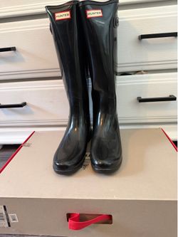 Hunter Tall Glossy Black Women's Rain Boots Size 9