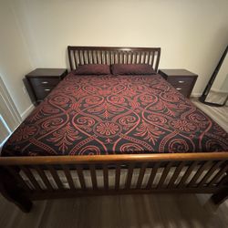California King Bed With Matching Bed Frame And Night Stands!