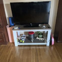 Farm Style Tv Stand 4’Lx21”Wx24”H