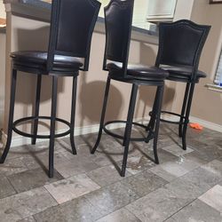 Chairs/BarStools 