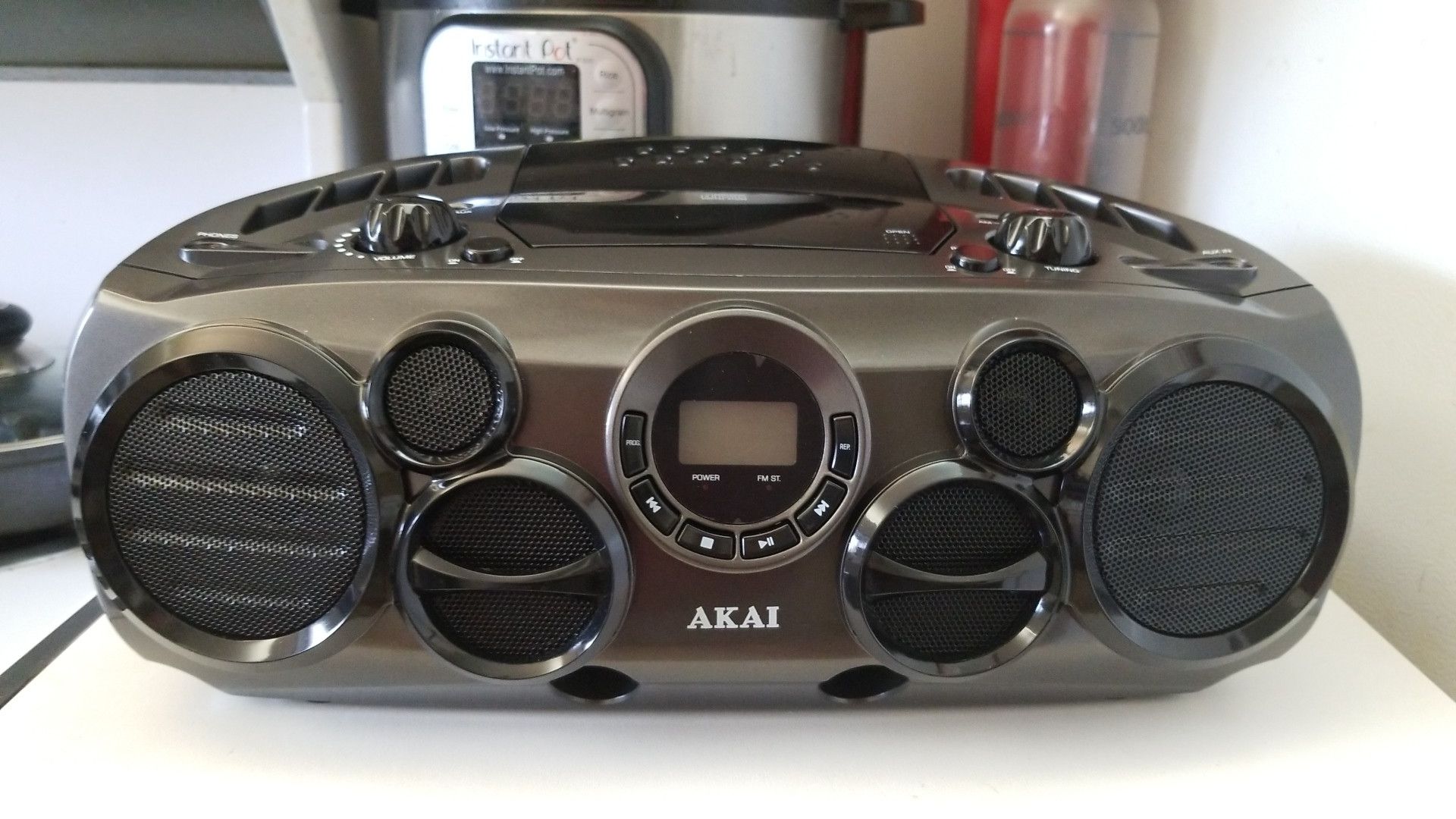 NEW AKAI CD BLUETOOTH AM FM STEREO Electronics & Media